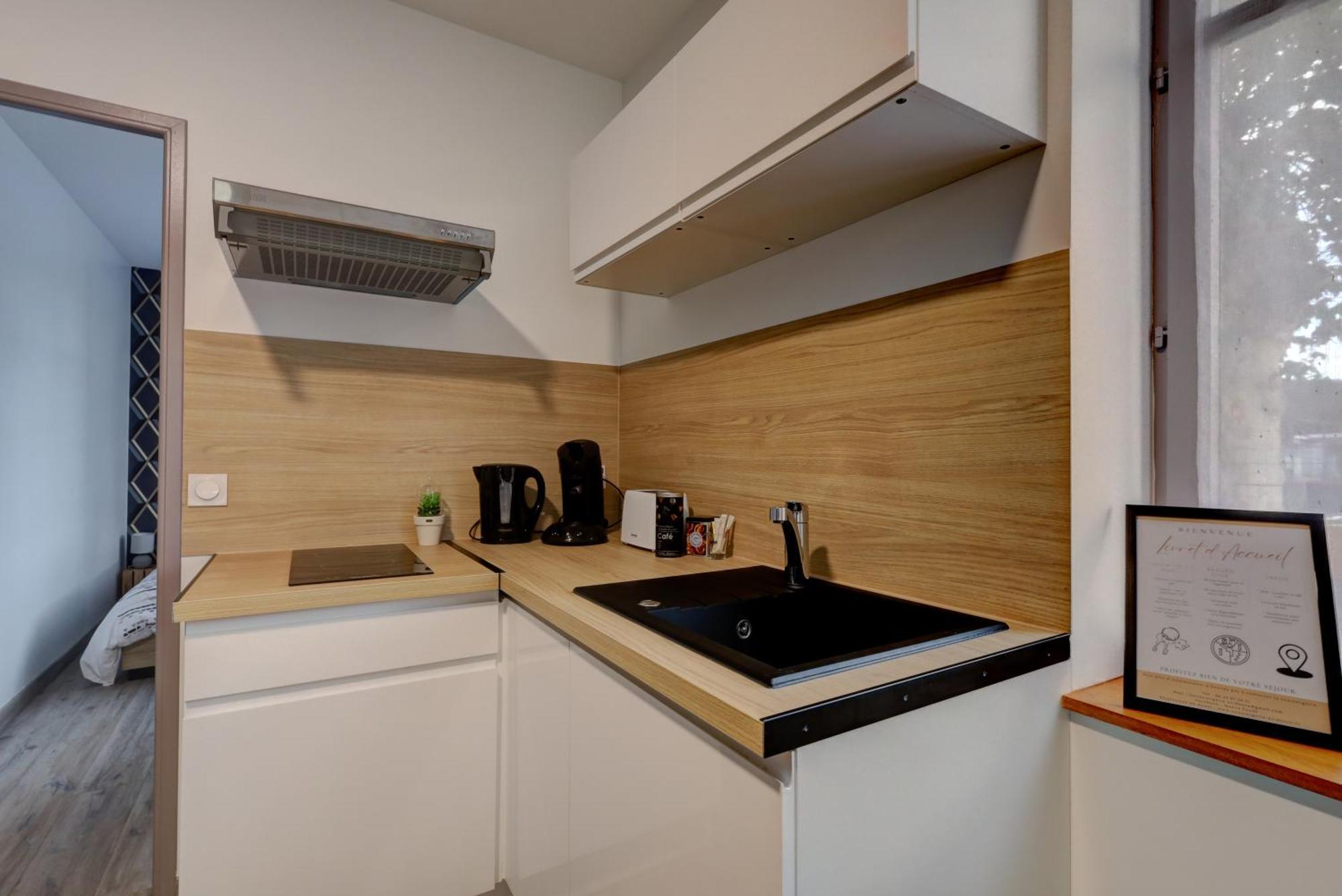 Le Westy 2 Apartment Hieres-Sur-Amby ภายนอก รูปภาพ