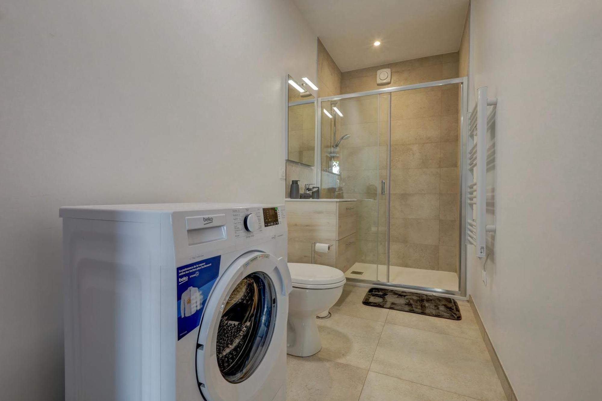 Le Westy 2 Apartment Hieres-Sur-Amby ภายนอก รูปภาพ